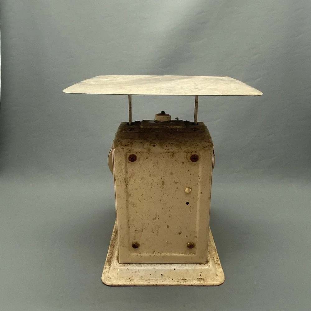 Vintage Pelouze Model 820 Tabletop Scale Temperature Compensated 20 IBs x 1oz